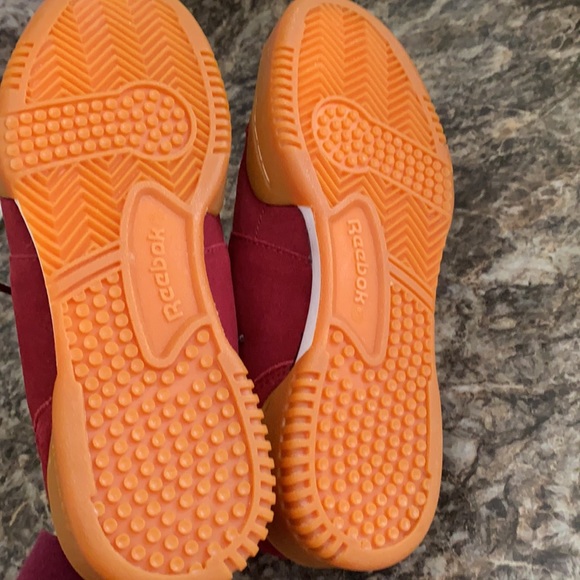 Reebok Classic shoes size 5 - Picture 8 of 9